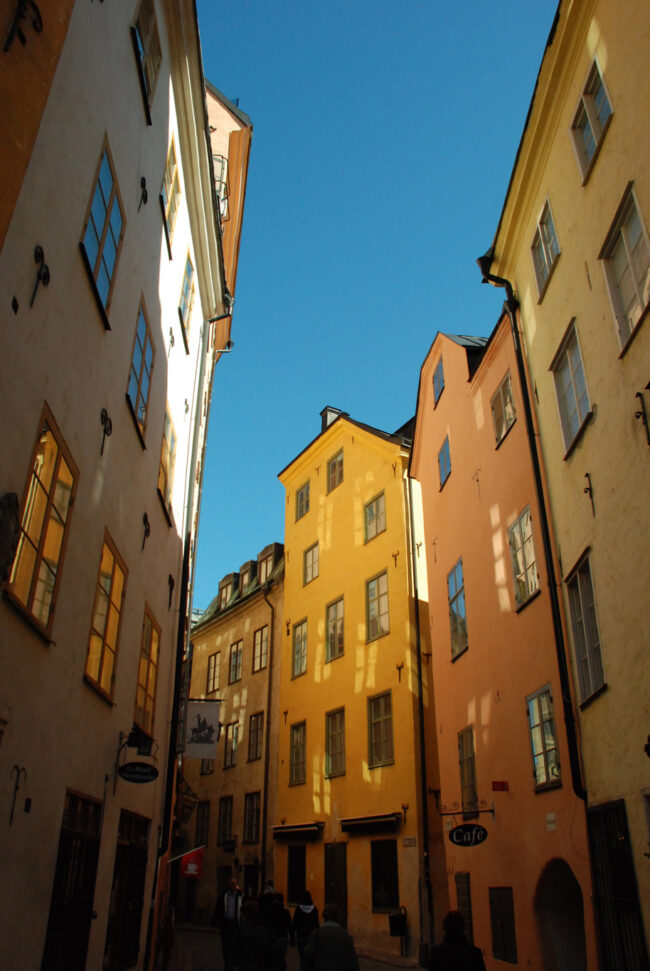 Tall yellow and orange buildings on Prästgatan.